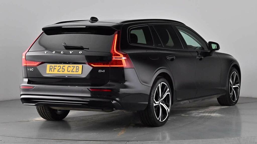 Volvo V60 Plus, B4 Mild Hybrid, Dark RF25CZB Black #6