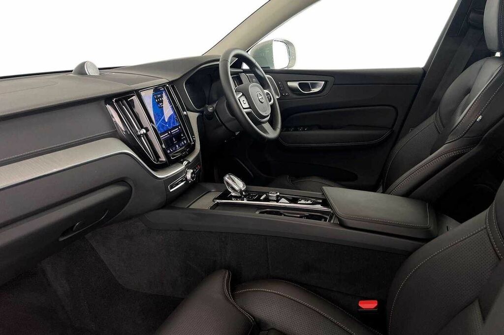 Volvo XC60 Ultra, T8 Awd Plug-in Hybrid, Bri RV25XNK Silver #3