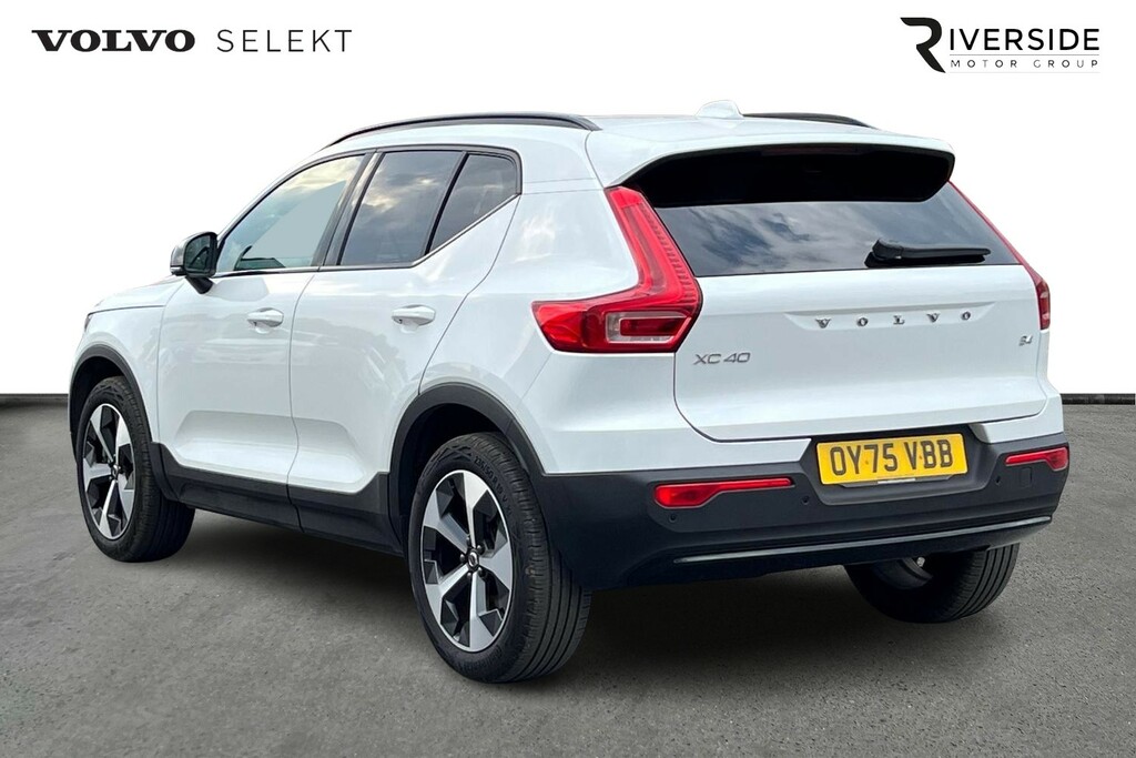 Volvo XC40 Plus, B4 Mild Hybrid, Dark OY75VBB White #6