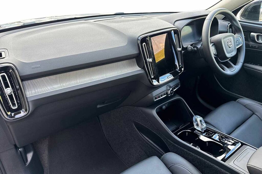 Volvo XC40 Ultra, B3 Mild Hybrid, Dark OY75YHR Silver #3