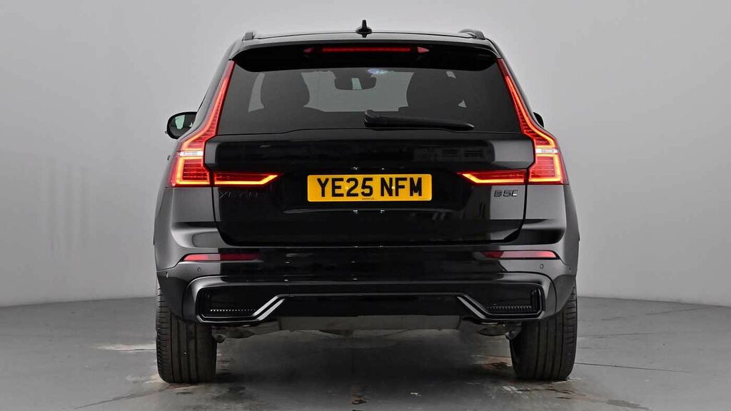 Volvo XC60 Black Edition Plus B5 Awd Mild Hybrid Dark Tints 2 YE25NFM Black #5