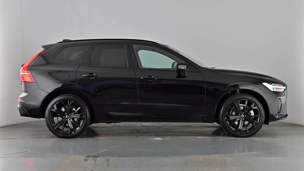 Volvo XC60 Black Edition Plus B5 Awd Mild Hybrid Dark Tints 2 YE25NFM Black #3
