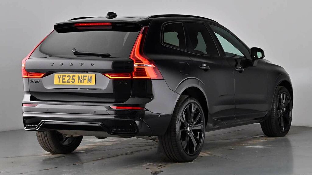 Volvo XC60 Black Edition Plus B5 Awd Mild Hybrid Dark Tints 2 YE25NFM Black #6