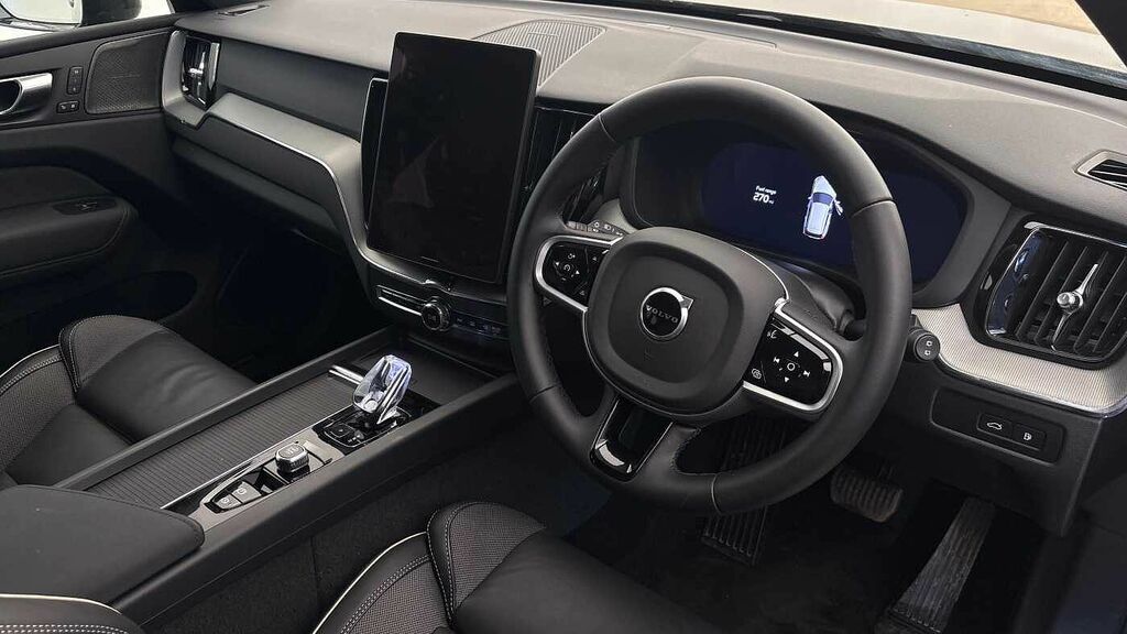 Volvo XC60 Black Edition Plus, T6 Awd Plug-in Hybrid, Electri RV75CLX Black #3