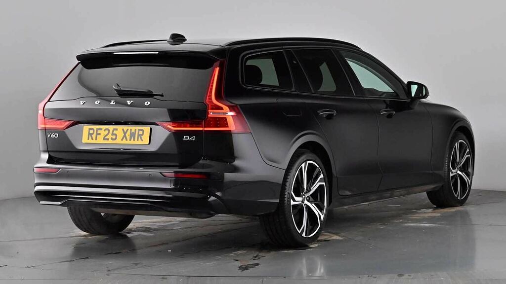 Volvo V60 Plus, B4 Mild Hybrid, Dark RF25XWR Black #6