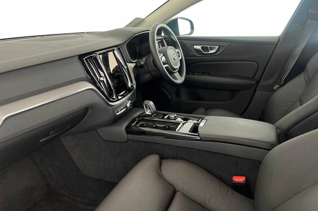Volvo V60 Plus, T6 Awd Plug-in Hybrid, Dark RJ25GXZ Black #3