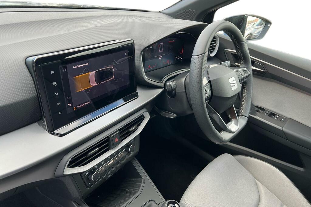 Seat Arona 1.0 Tsi 115 Fr First Edition YY26HSG Black #2