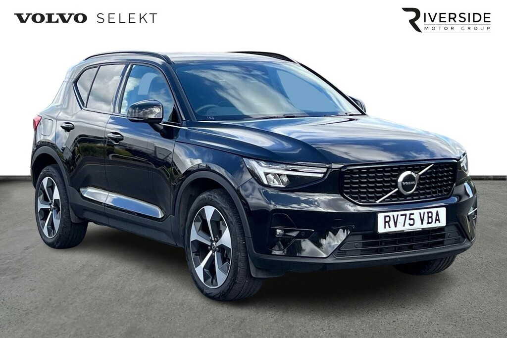 Volvo XC40 Plus, B3 Mild Hybrid, Dark Privacy Glass RV75VBA Black #2