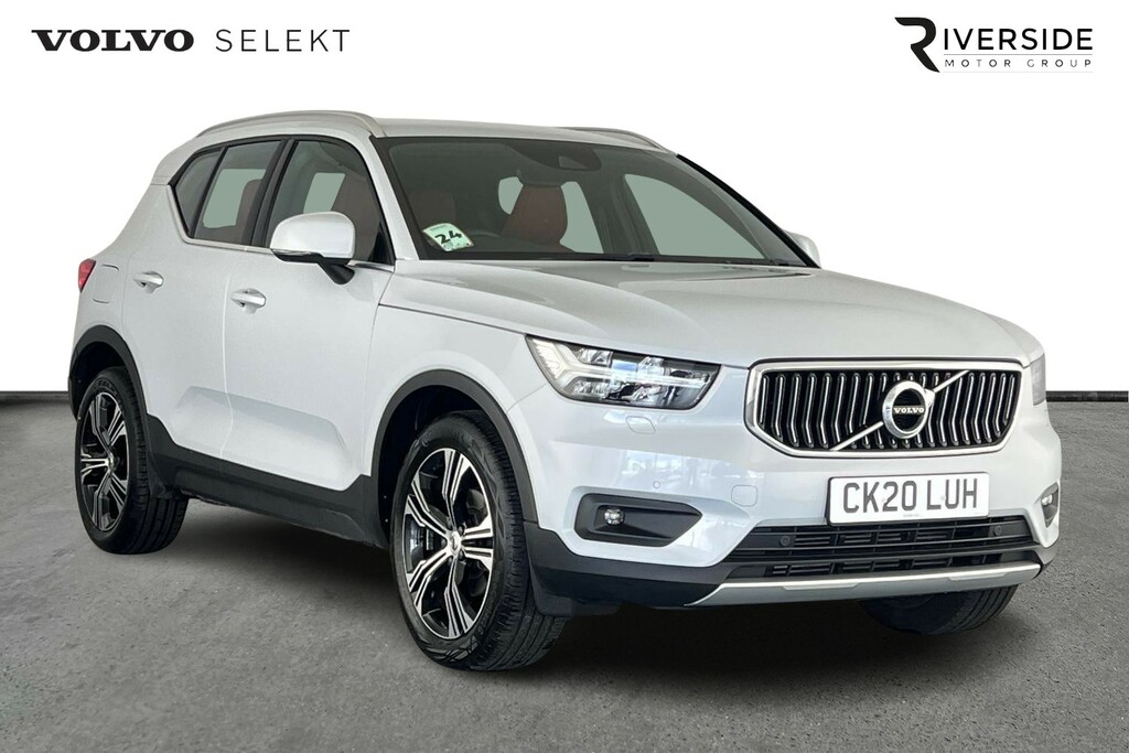 Volvo XC40 T3 Inscription Pro Red Oxide Leather Silver