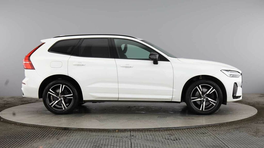 Volvo XC60 R-design, B4 Awd Mild Hybrid BN22YPF White #4