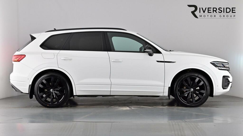Volkswagen Touareg 3.0 Tdi V6 Black Edition Tiptronic 4Motion Euro 6 KT71FBO White #2