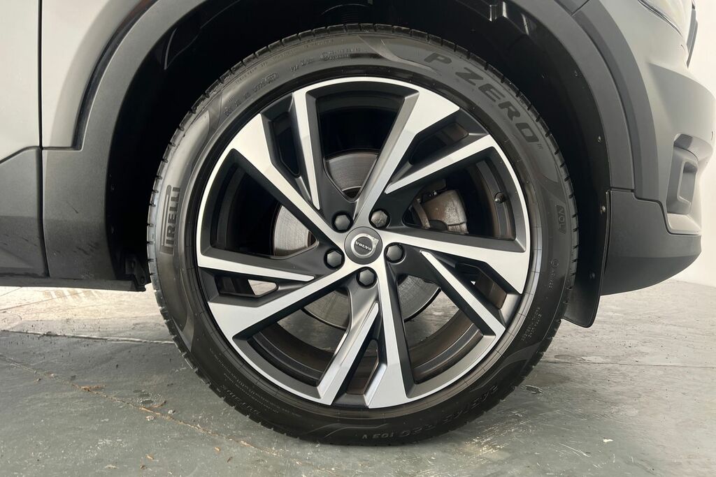 Volvo XC40 T5 Awd R-design Pro YN69ONS Black #5