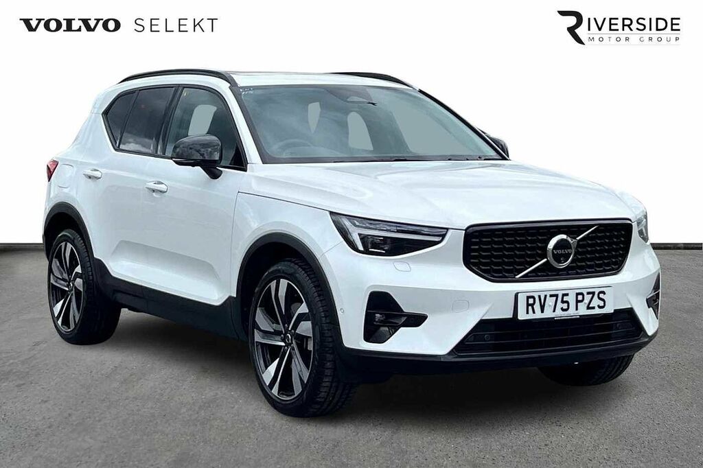 Volvo XC40 Ultra, B4 Mild Hybrid, Dark White