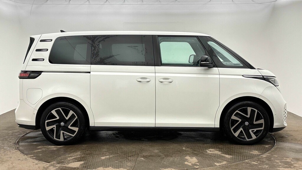 Volkswagen ID.Buzz Pro 77Kwh Style White #3