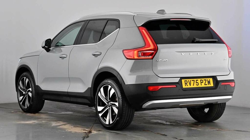 Volvo XC40 Ultra Bright B4 Mild Hybrid Panoramic Sunroof 360 RV75PZW Grey #2