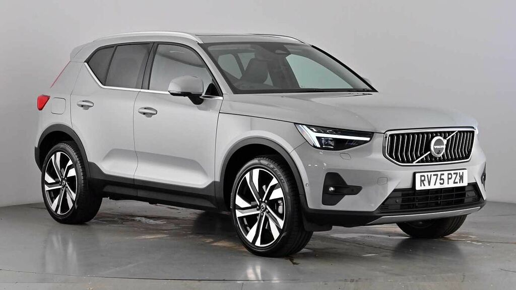 Volvo XC40 Ultra Bright B4 Mild Hybrid Panoramic Sunroof 360 Grey