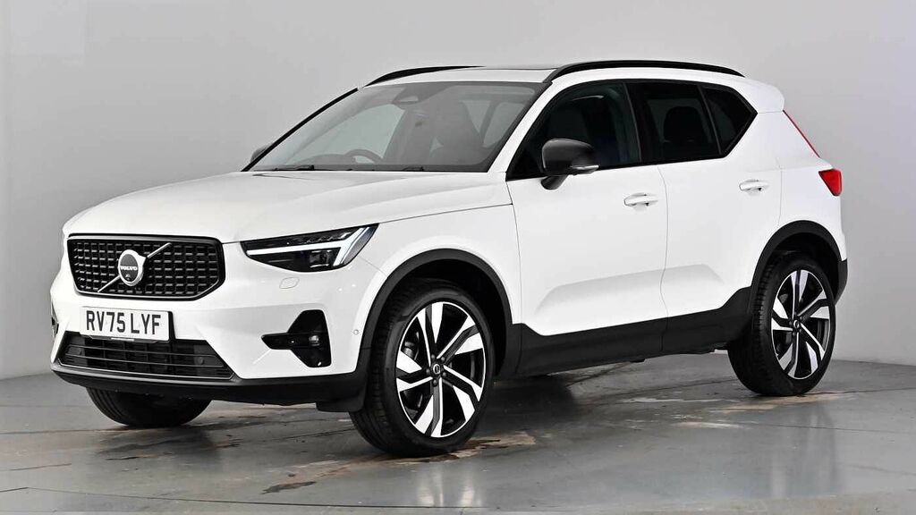 Volvo XC40 Ultra Dark B4 Mild Hybrid Panoramic Sunroof Adapti RV75LYF White #4