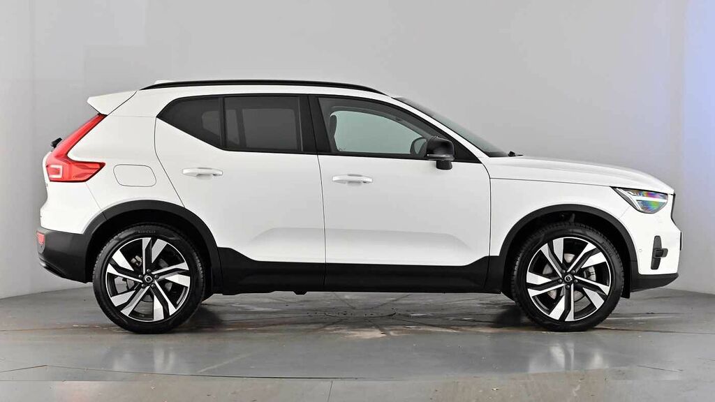 Volvo XC40 Ultra Dark B4 Mild Hybrid Panoramic Sunroof Adapti RV75LYF White #3