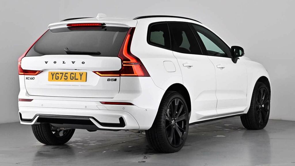 Volvo XC60 Black Edition Plus, B5 Awd Mild Hybrid, YG75GLY White #6