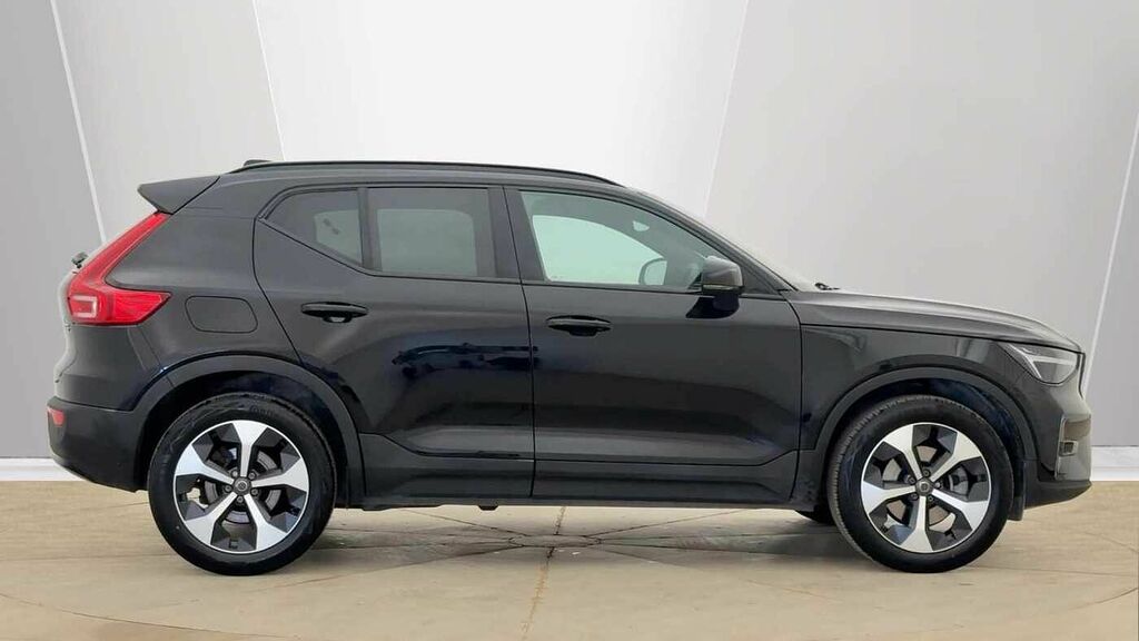 Volvo XC40 Plus, B3 Mild Hybrid, Dark RF25DWE Black #4