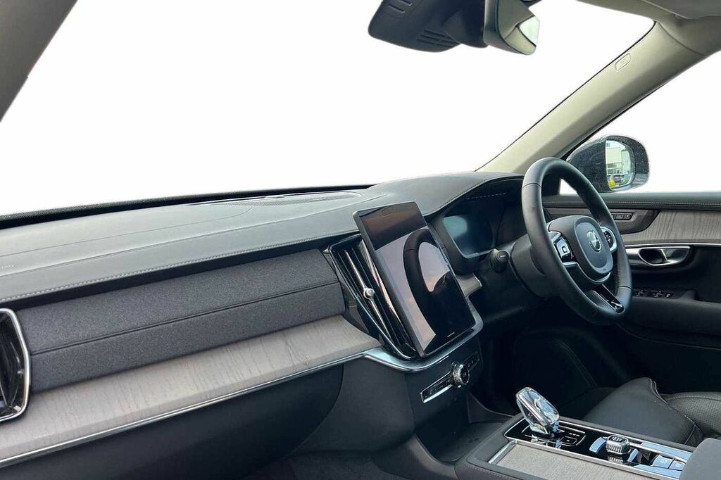 Volvo XC90 Plus, B5 Awd Mild Hybrid, Dark, 7 Seats OV75CCO Black #3