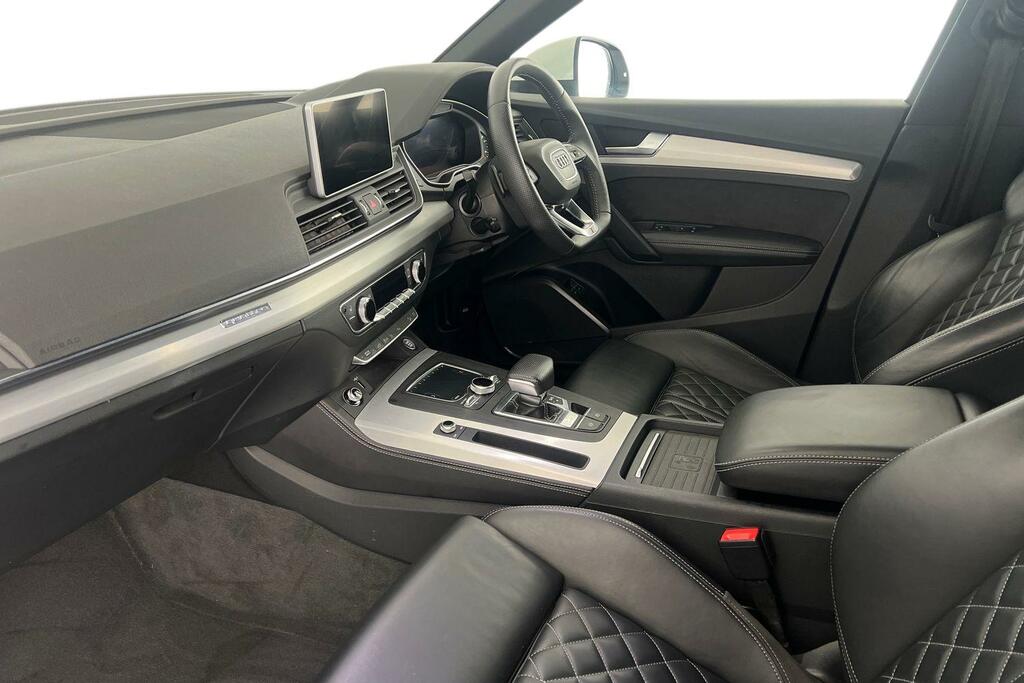 Audi Q5 2.0 Tfsie 55 S Line Competition S Tronic Quattro E NJ69BFZ White #2