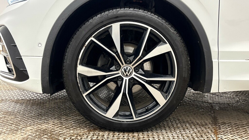 Volkswagen Tiguan 2.0 Tdi R-line Dsg Euro 6 Ss DC72COJ White #4