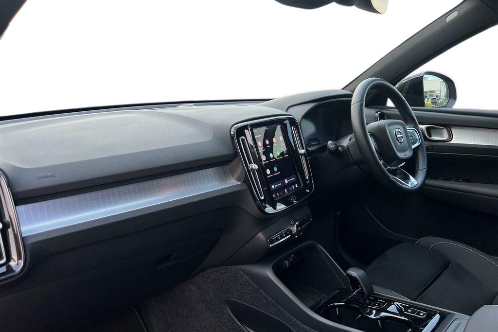 Volvo XC40 Plus, B3 Mild Hybrid, Dark RV75WBW Grey #2