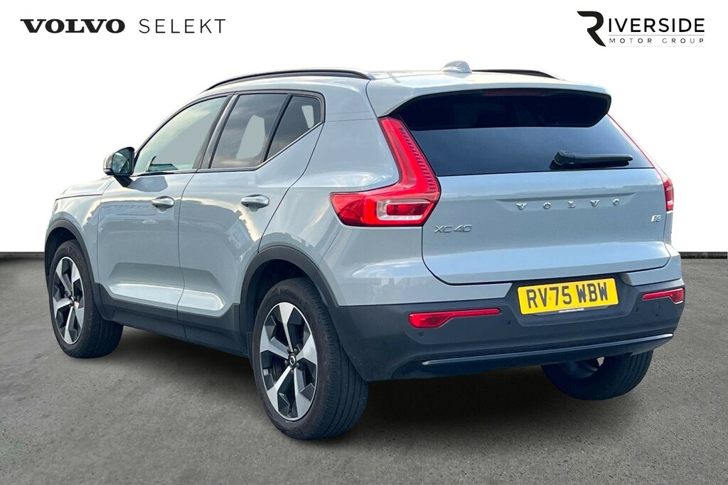 Volvo XC40 Plus, B3 Mild Hybrid, Dark RV75WBW Grey #3