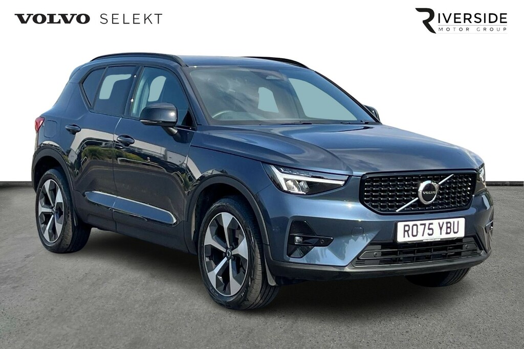 Volvo XC40 Plus, B3 Mild Hybrid, Dark Blue