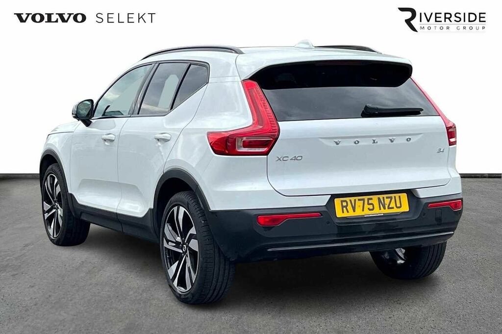 Volvo XC40 Ultra, B4 Mild Hybrid, Dark RV75NZU White #6