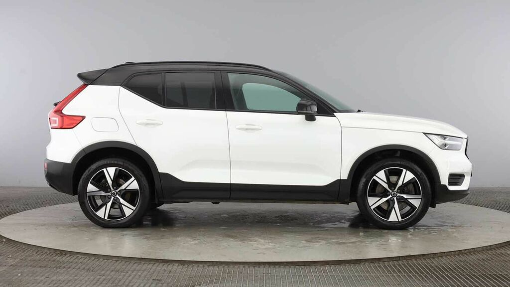 Volvo XC40 Recharge R-design, T4 Plug-in Hybrid GJ22UXH White #4
