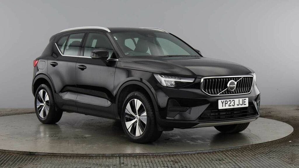 Volvo XC40 Recharge Core, T4 Plug-in Hybrid, Black