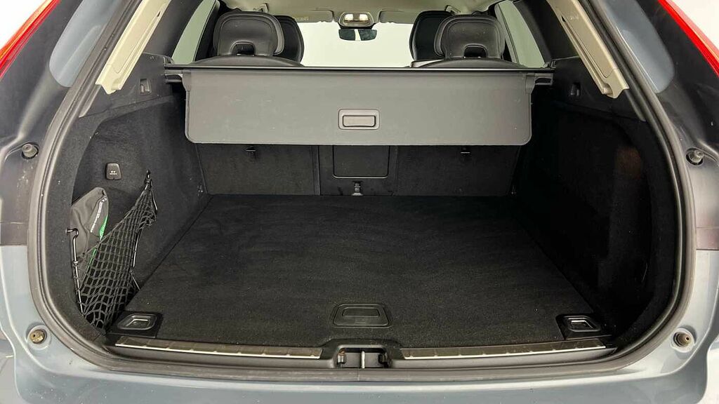 Volvo XC60 Plus, B4 Awd Mild Hybrid, Dark GJ23XNN Grey #6