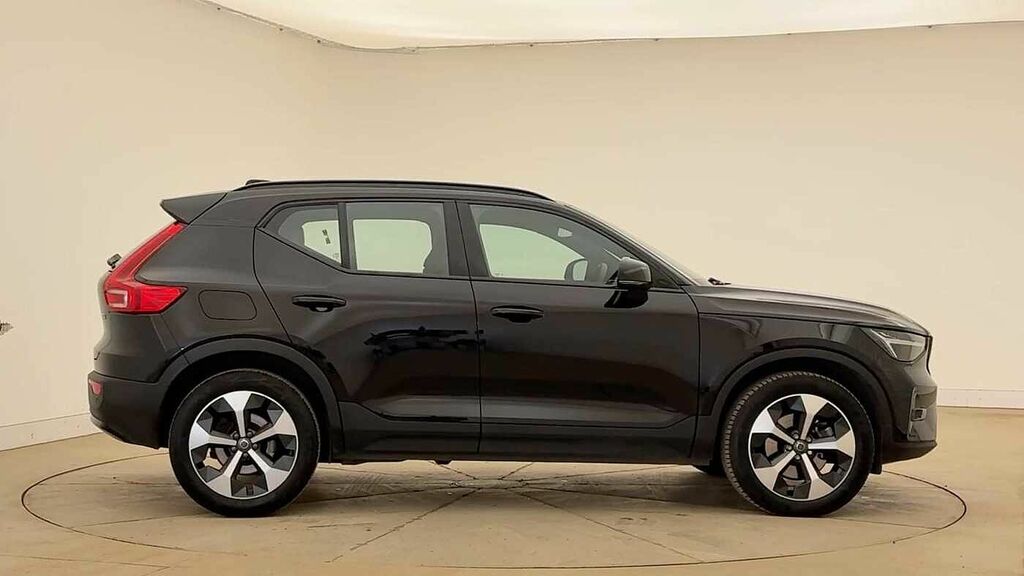 Volvo XC40 Plus, B4 Mild Hybrid, Dark RA25BCO Black #4