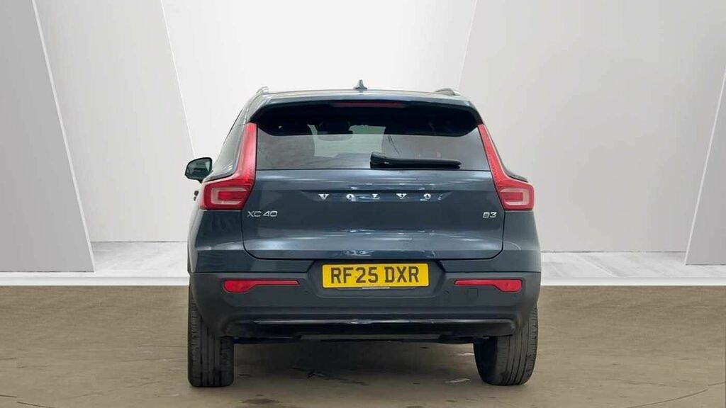 Volvo XC40 Plus, B3 Mild Hybrid, Dark RF25DXR Blue #6