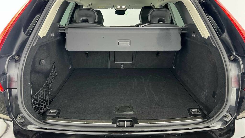 Volvo XC60 Plus, B5 Awd Mild Hybrid, Dark WA23OOJ Black #6