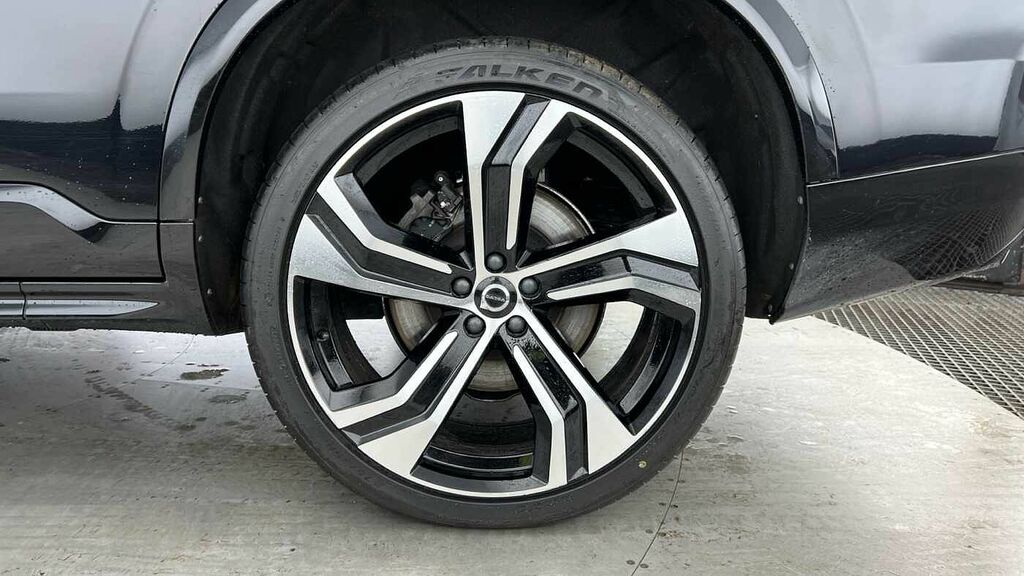Volvo XC90 R-design Pro, B5 Awd Mild Hybrid, 7 Seats YP22RYW Black #5