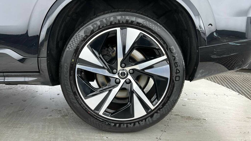 Volvo XC90 Plus, B5 Awd Mild Hybrid, Dark, 7 Seats YX72JTV Black #5