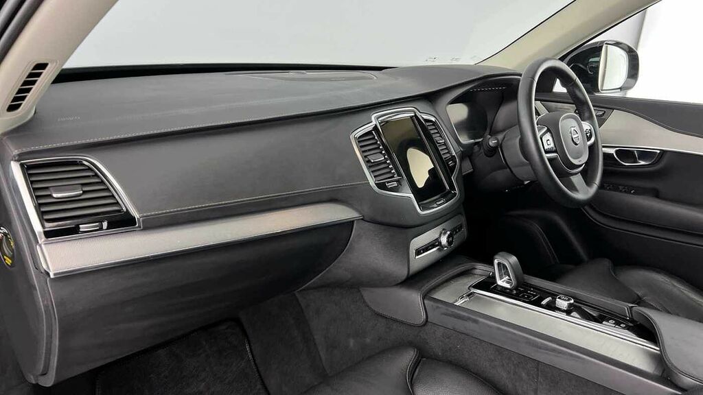 Volvo XC90 Plus, B5 Awd Mild Hybrid, Dark, 7 Seats YX72JTV Black #3