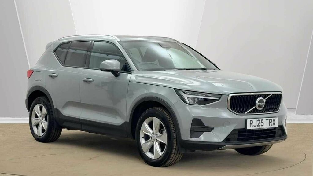 Volvo XC40 Core, B3 Mild Hybrid, Grey