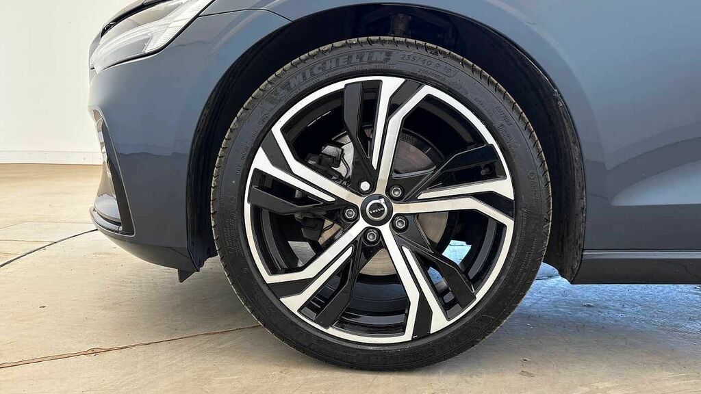 Volvo V60 Plus, B4 Mild Hybrid, Dark RF25UWA Blue #5