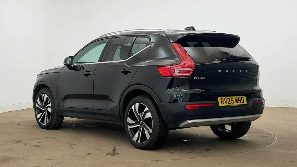 Volvo XC40 Ultra, B3 Mild Hybrid, Bright RV25WND Black #2