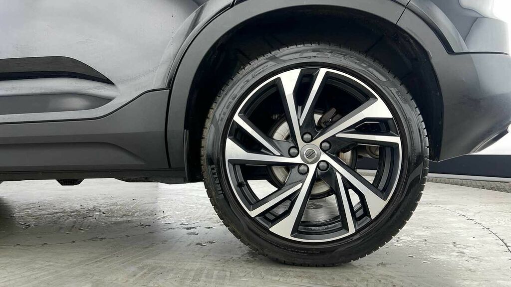 Volvo XC40 R-design Pro, T3 DE22WSW Black #5