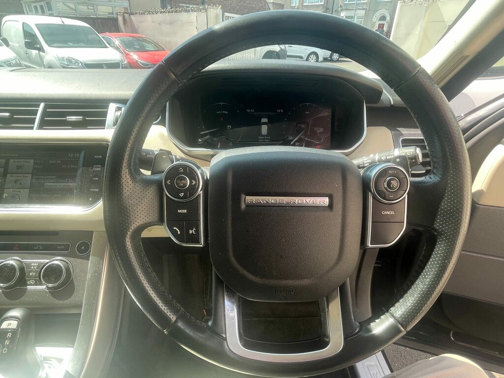 Land Rover Range Rover Sport 3.0 Range Rover Sport Hse Sdv6 306 Bhp BX64NPO Black #2