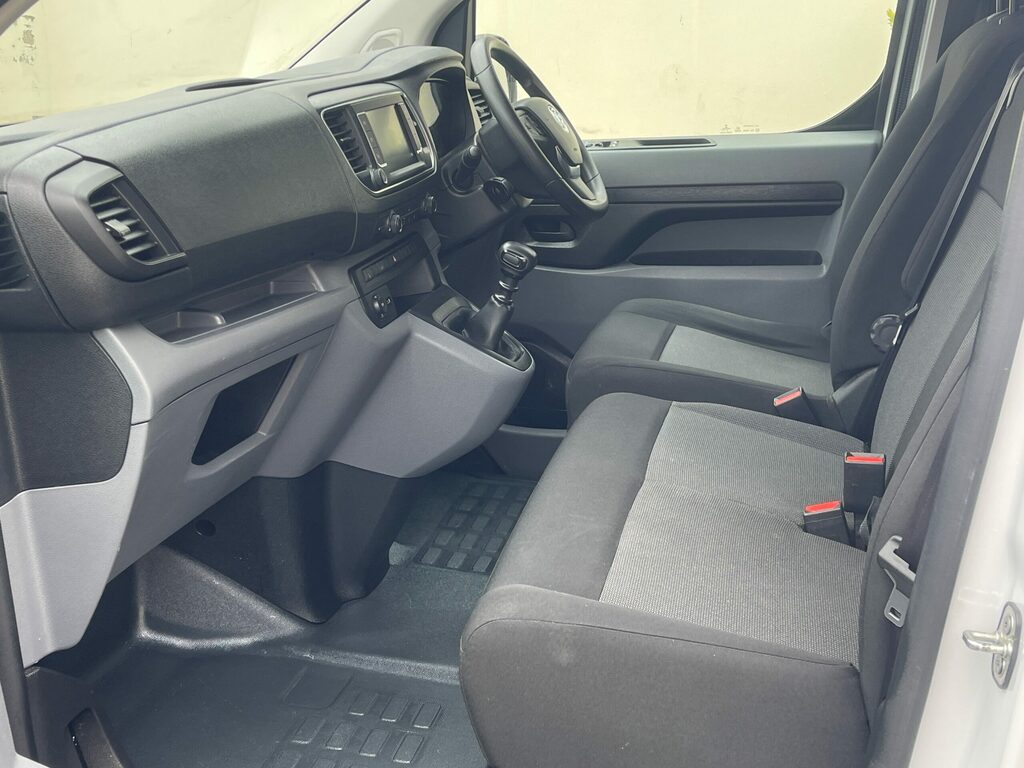 Vauxhall Vivaro 1.5 Vivaro F2900 Dynamic Ss 100.6 Bhp DY72UZS White #6