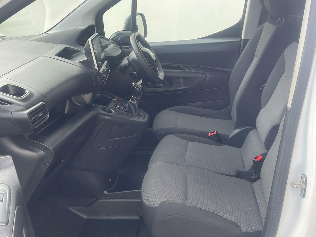 Peugeot Partner Diesel NV20HCC White #6