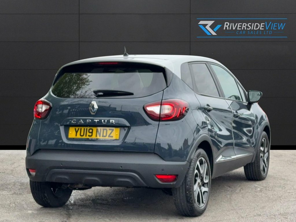 Renault Captur 1.3L Iconic YU19NDZ Blue #5