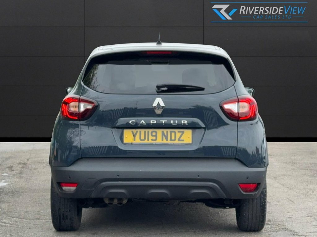 Renault Captur 1.3L Iconic YU19NDZ Blue #4