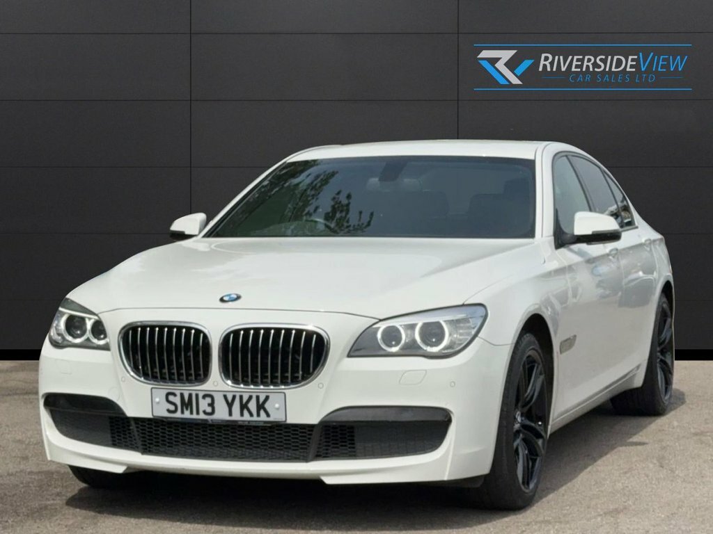 BMW 7 Series 3L M Sport White #2